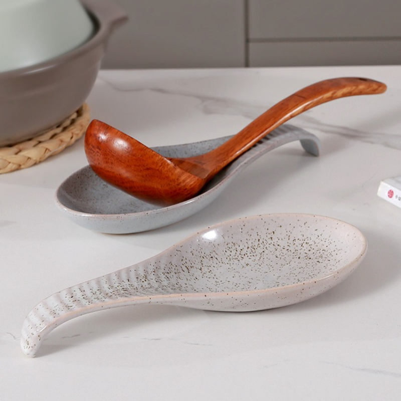 Kitchen Appliances Shelves - Ceramiczna podstawka pod łyżkę na kuchenkę,